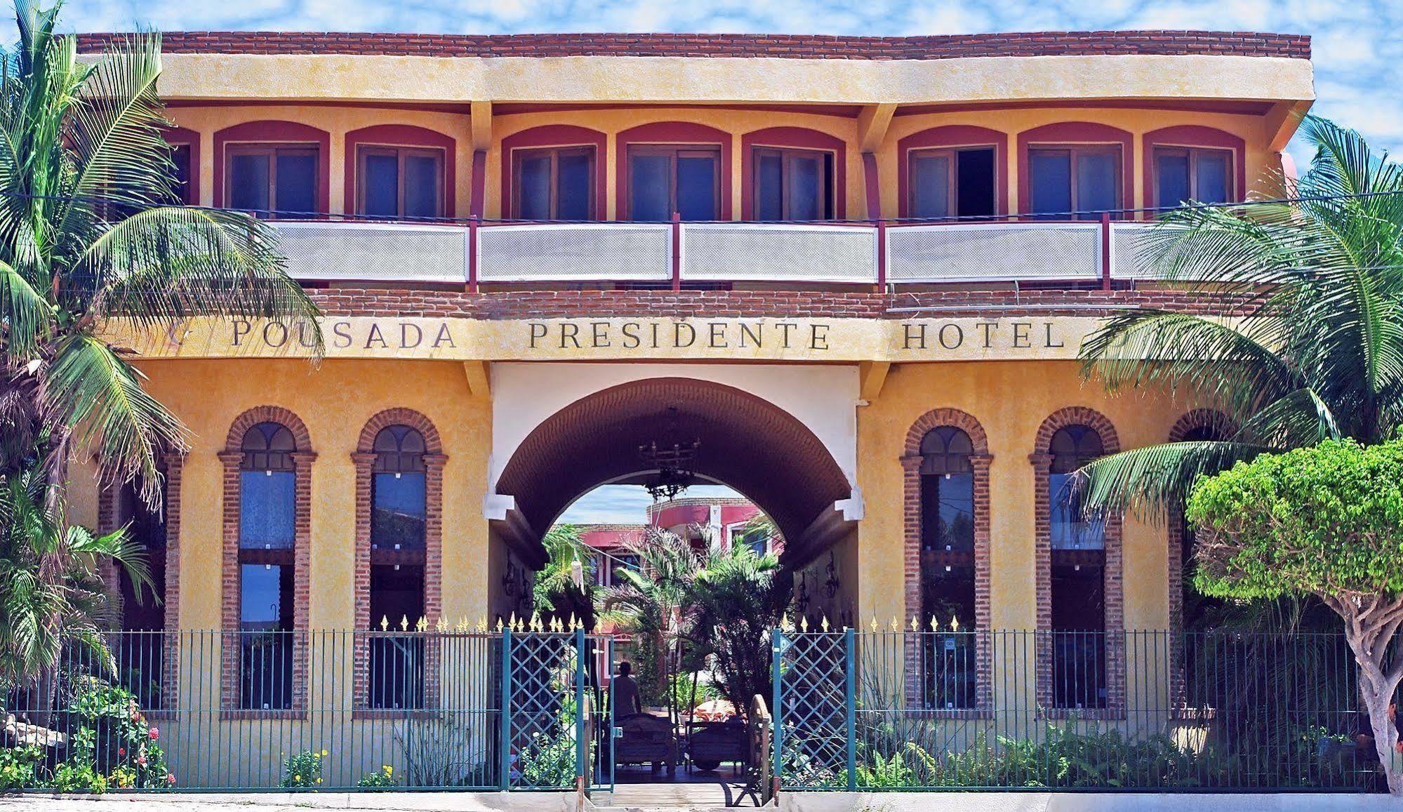 Pousada Presidente Hotel Canoa Quebrada Buitenkant foto